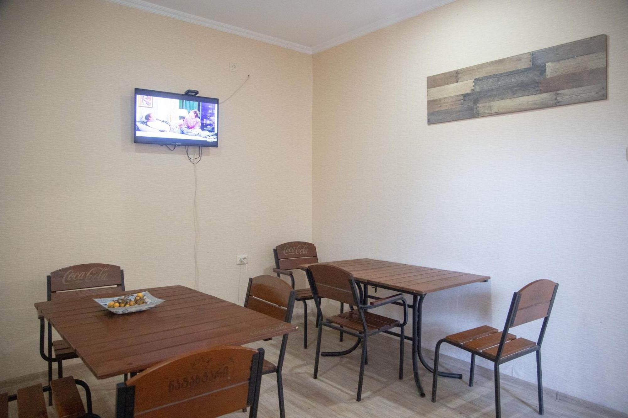 Pavillion Guest House Batumi Exterior foto