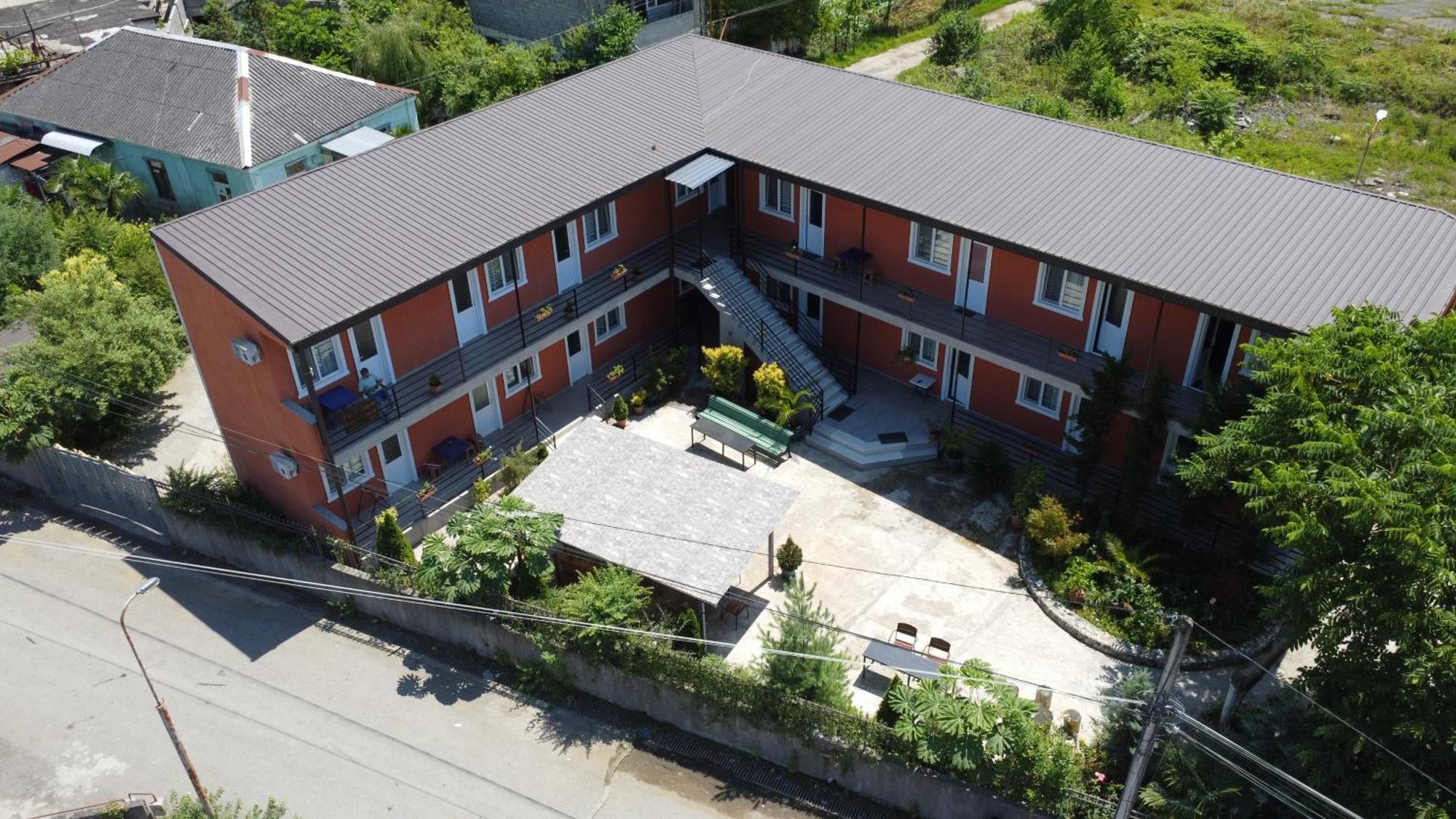 Pavillion Guest House Batumi Exterior foto