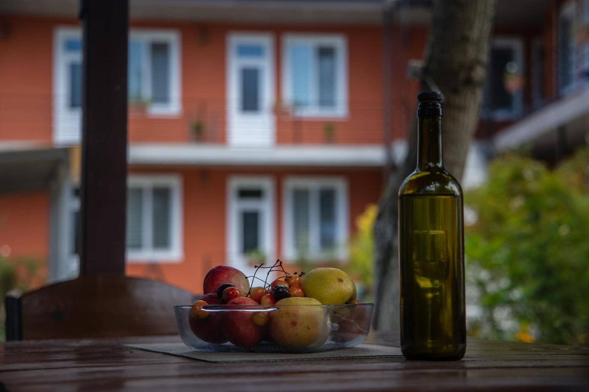 Pavillion Guest House Batumi Exterior foto
