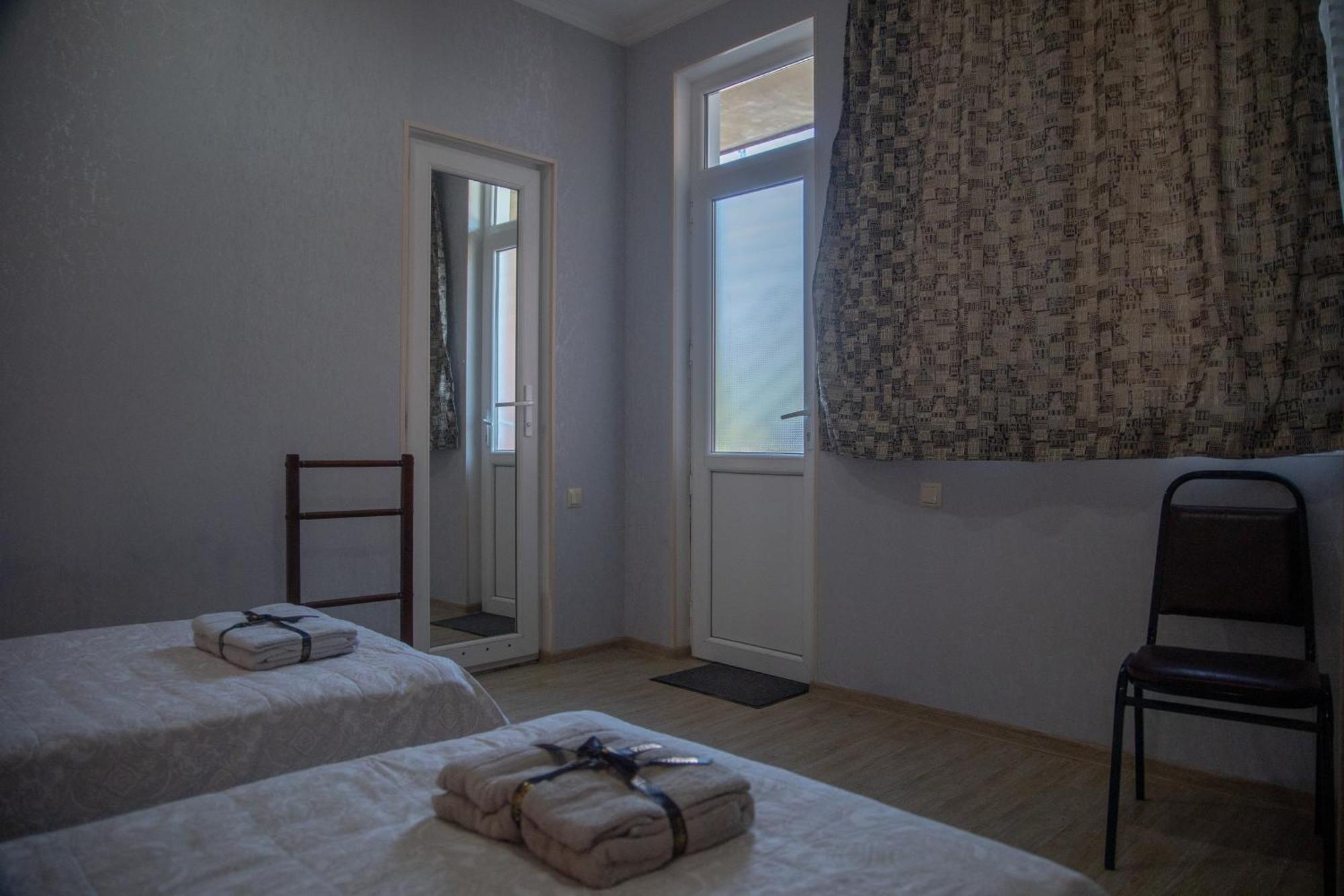 Pavillion Guest House Batumi Exterior foto