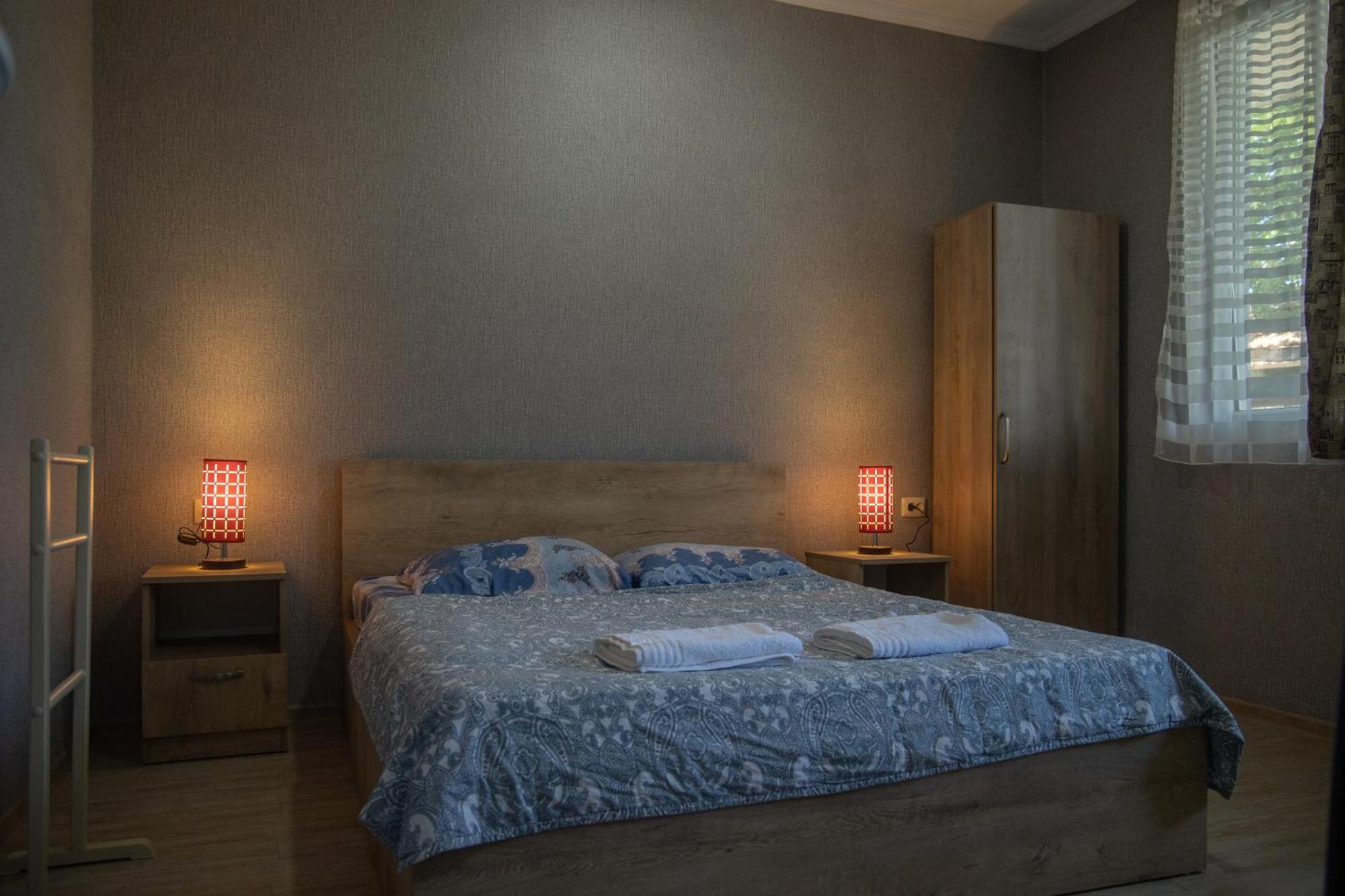 Pavillion Guest House Batumi Exterior foto